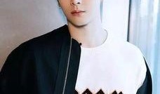 王嘉尔爆料谈恋爱了吗视频,揭秘他与神秘女生的甜蜜互动