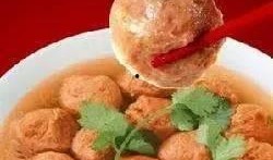 食神撒尿牛丸爆料视频,视频爆料背后的美食传奇